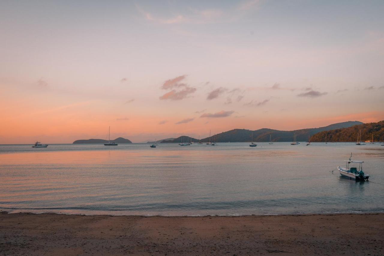 The Mooring Resort Cape Panwa Экстерьер фото