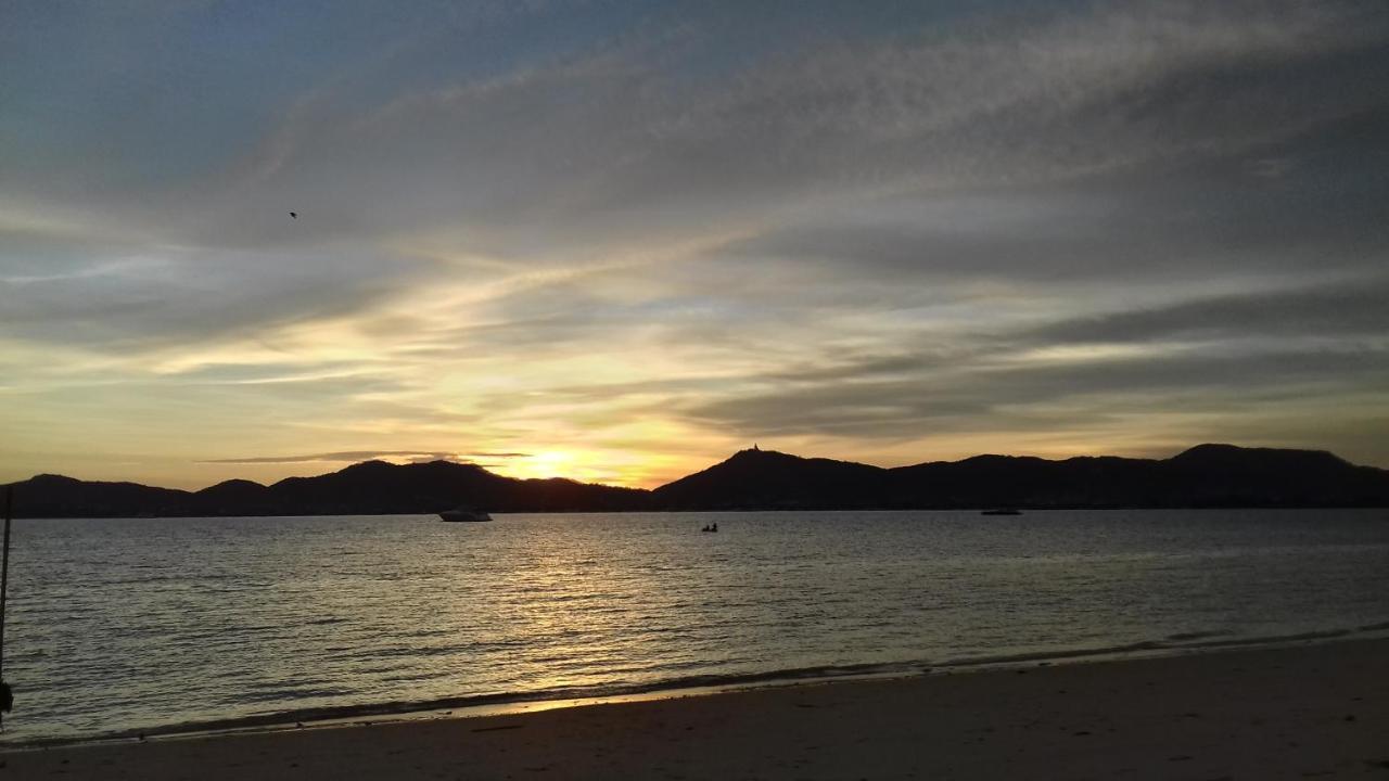 The Mooring Resort Cape Panwa Экстерьер фото
