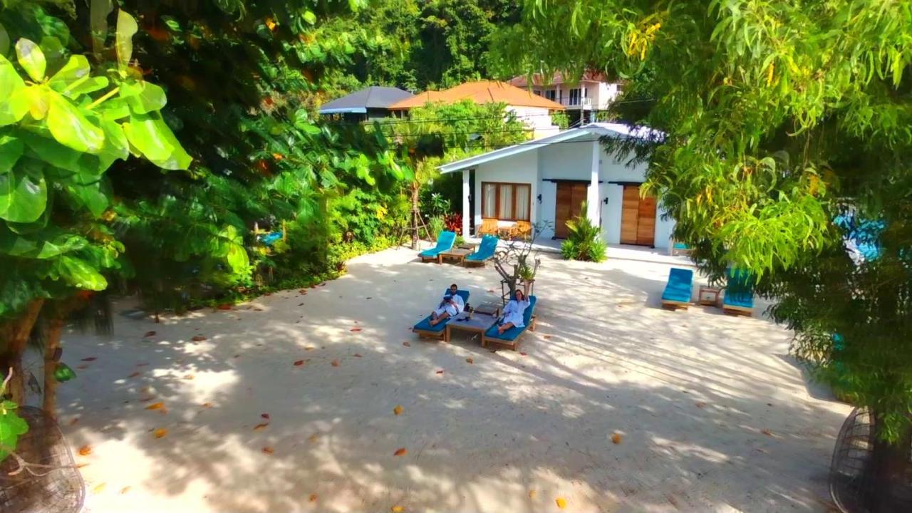 The Mooring Resort Cape Panwa Экстерьер фото